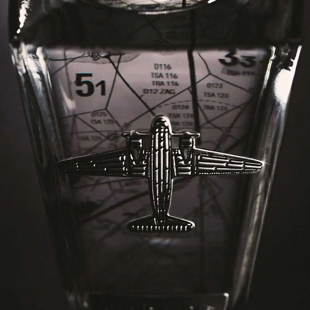 old-pilots-vodka-plane