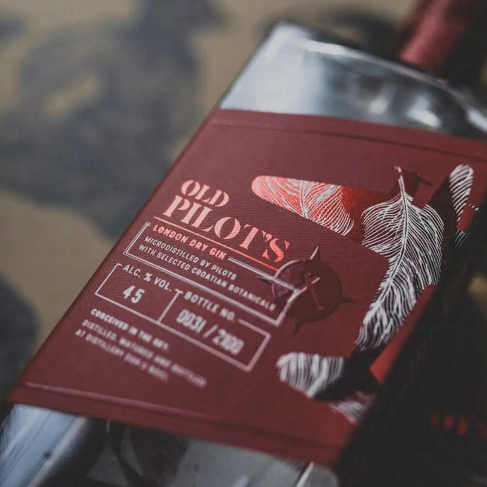 Old-Pilots-Art-Edition-Red-03